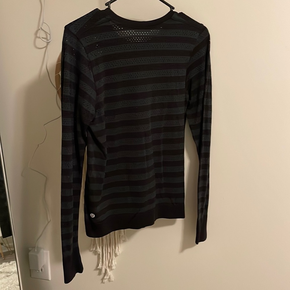 Lulu Swiftly Tech long sleeve